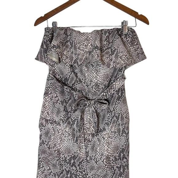 Aritzia Babaton Altamiro Flutter Sleeveless Jumpsuit- Snakeskin- Size 4 - Picture 7 of 14